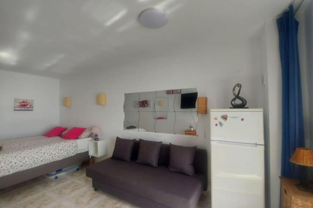 Beach Studio Don Paco With Wifi Patalavaca Exterior photo